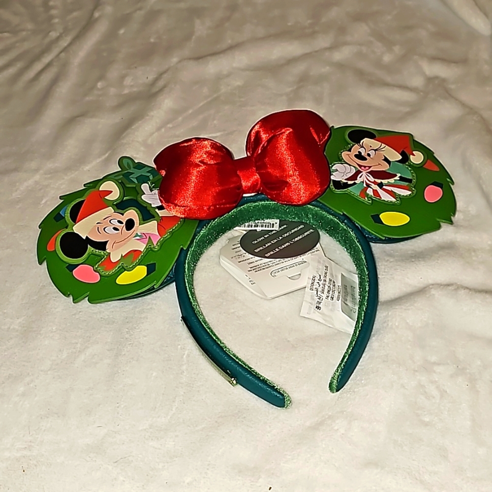 NWT Minnie Mouse Disney glow in the dark Ears